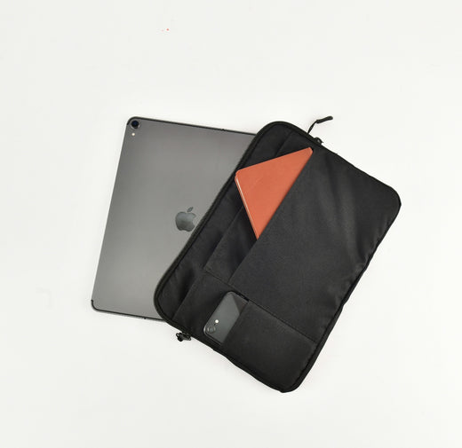 Bustah TechMate laptop sleeve – accessory pockets